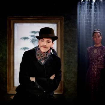 Kate Warne utklädd med hatt och mustasch