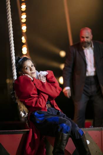 Circus days and nights