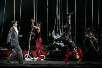 Circus days and nights Circus days and nights