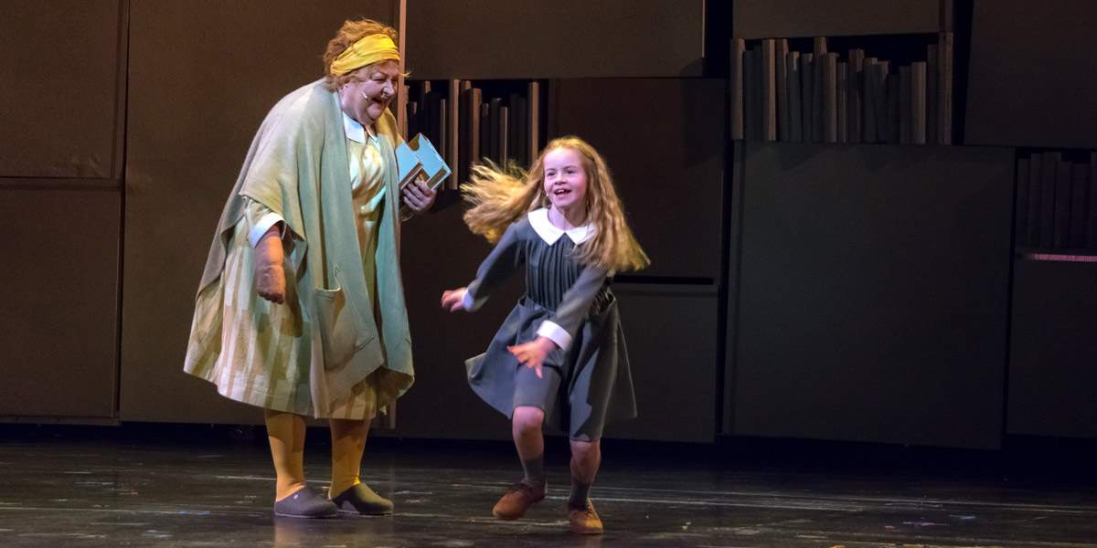 Marianne Mörck och Matilda. 